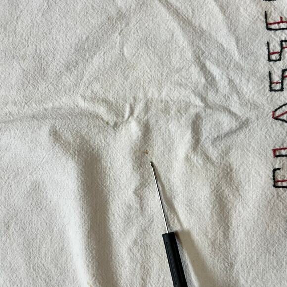 Vintage Embroidered Tea Towel Glasses Floral Design Pink Scallop Edge Kitchen - Picture 6 of 11